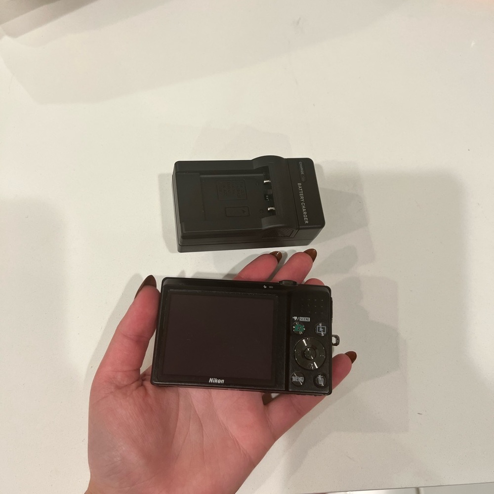 Nikon Coolpix S570
